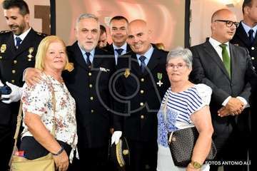 Condecoraciones para tres agentes de la Policía Local de Telde (Foto Antonio Alí y Francisco Javier Santana)